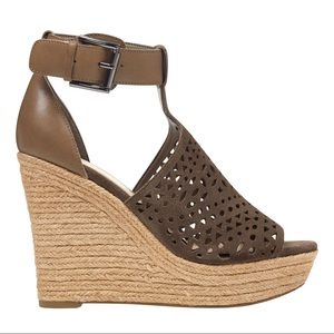 Marc Fisher taupe Suede Hasina wedges size 6.5 NIB